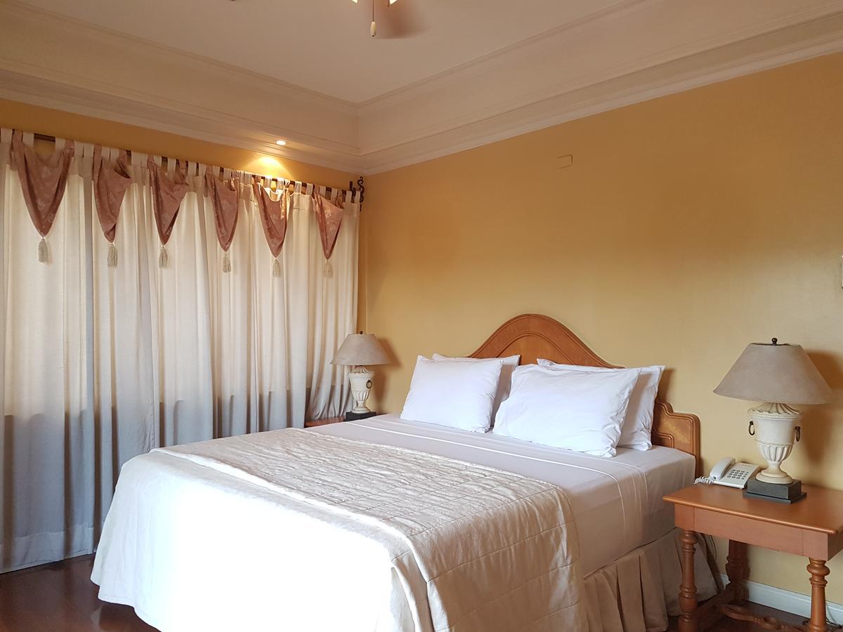 Sophia Suites Residence Hotel Себу Экстерьер фото